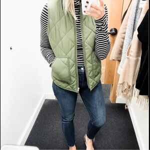 J Crew Quilted Puffer Vest Sz XS